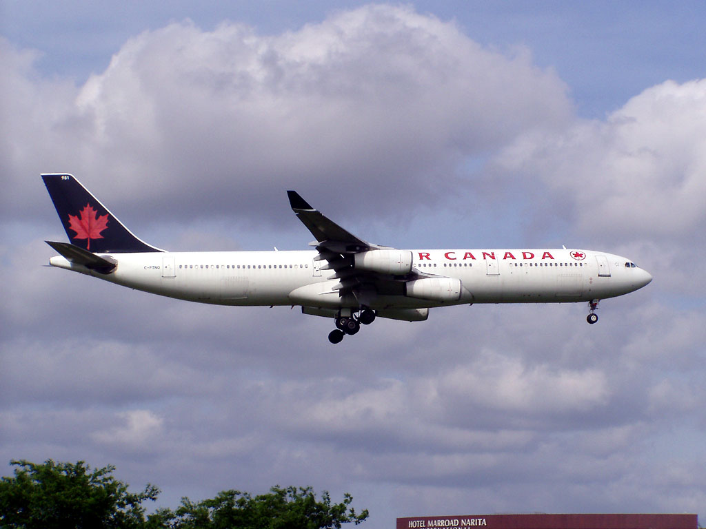 aircanada340.jpg