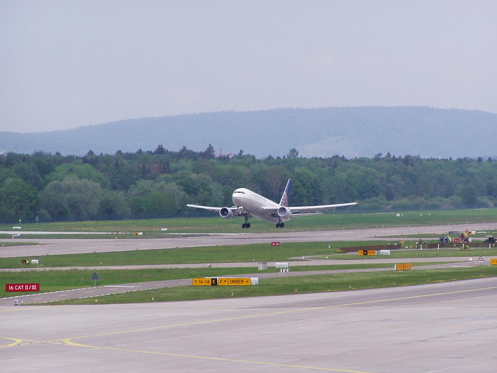 zrh_co777_17.jpg